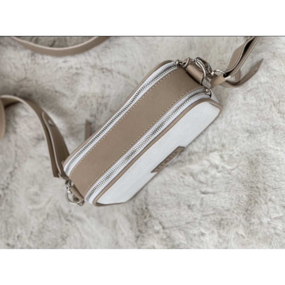 Crossbody чантичка mini pocket