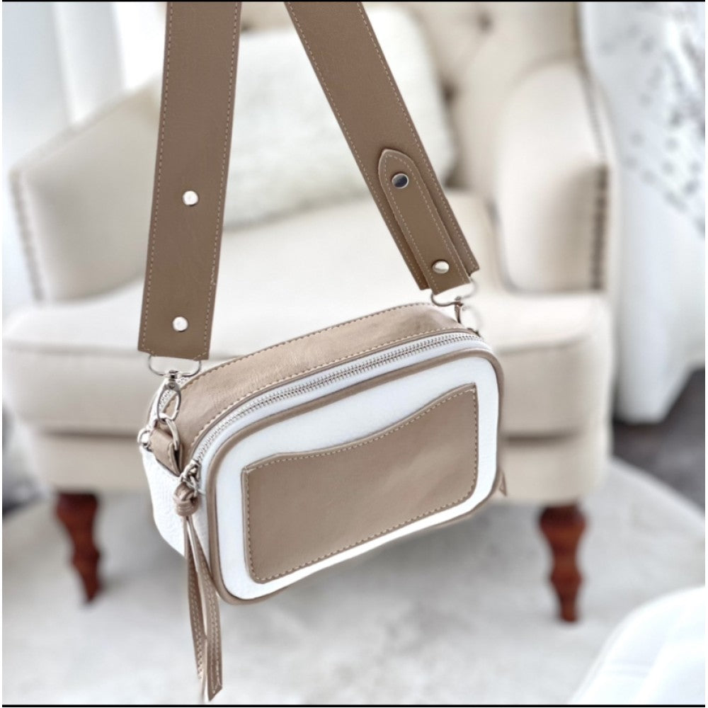 Crossbody чантичка mini pocket