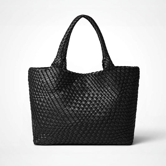 Плетена чанта - черно
